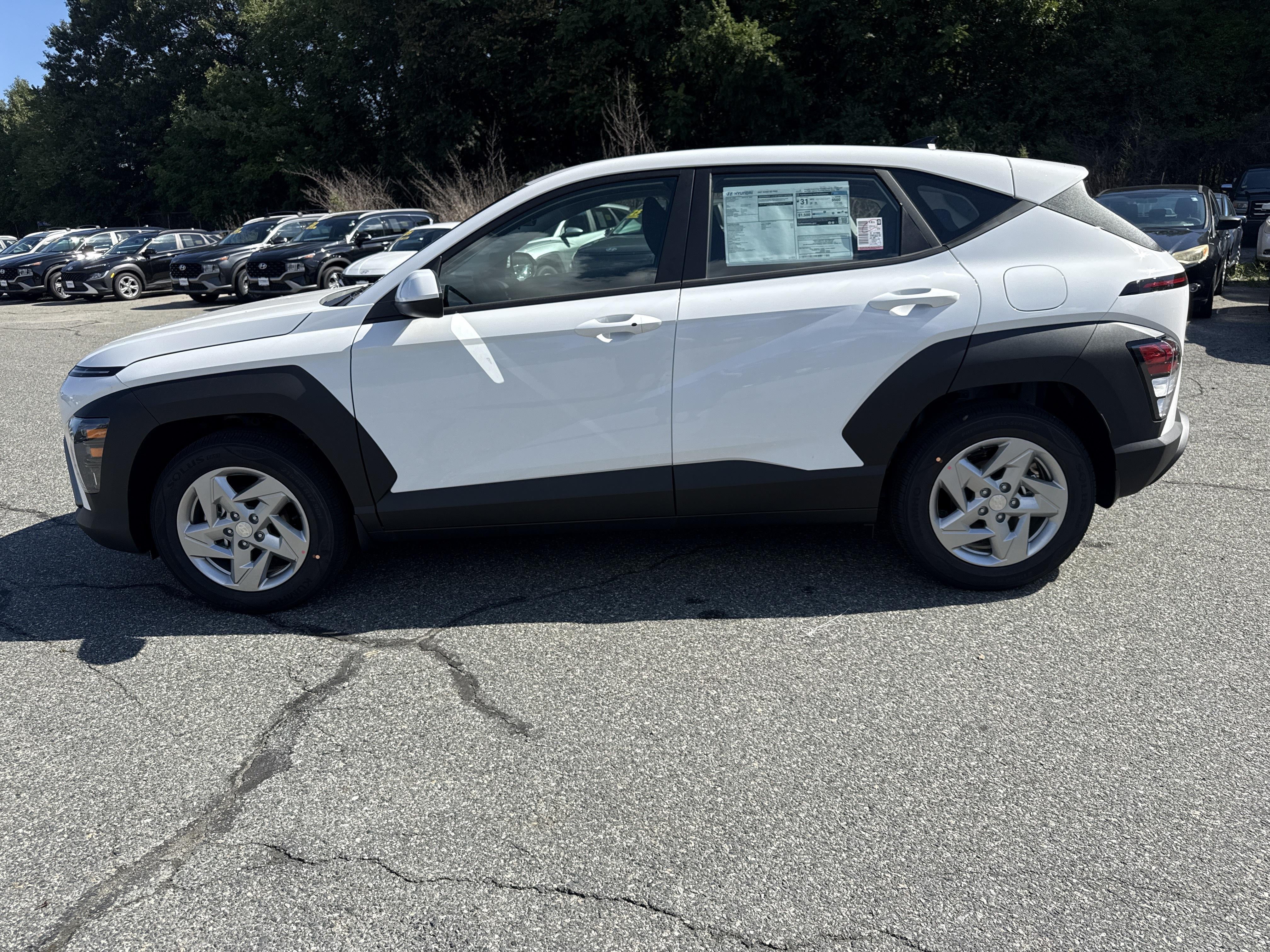 2027 Hyundai KONA SE