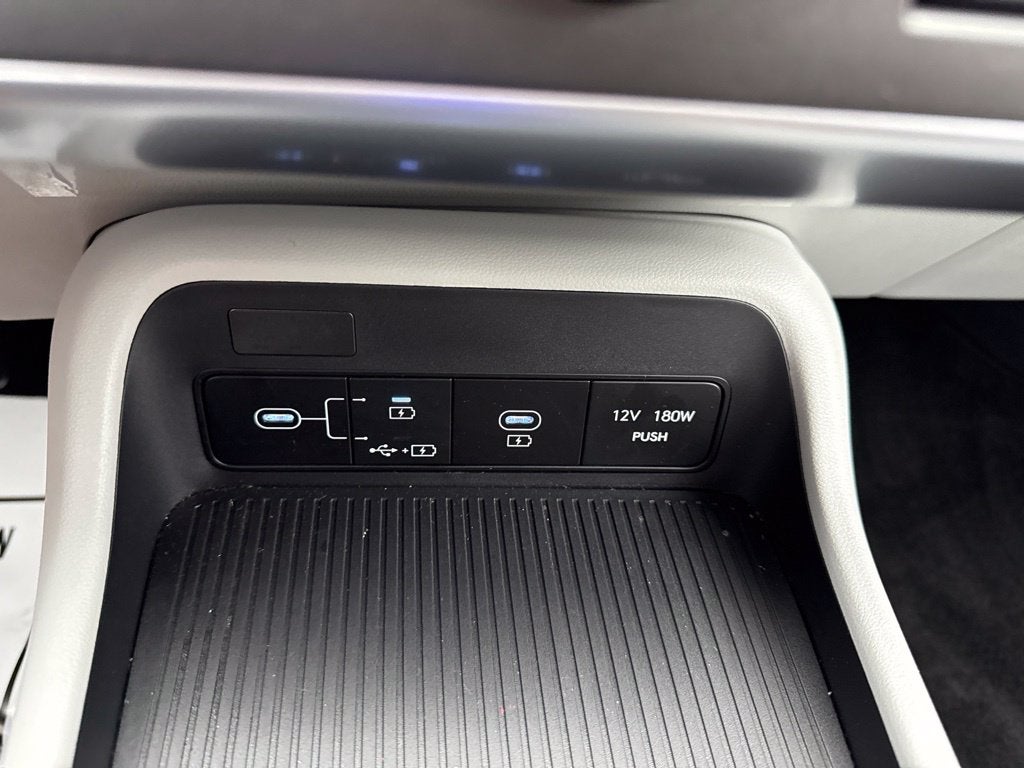 2024 Hyundai KONA SE