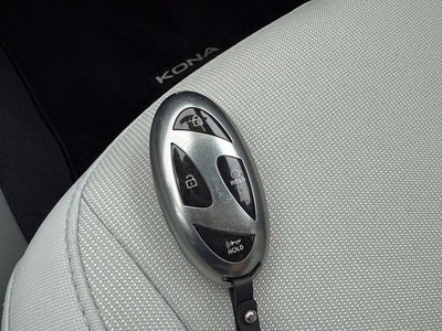 2024 Hyundai KONA SE