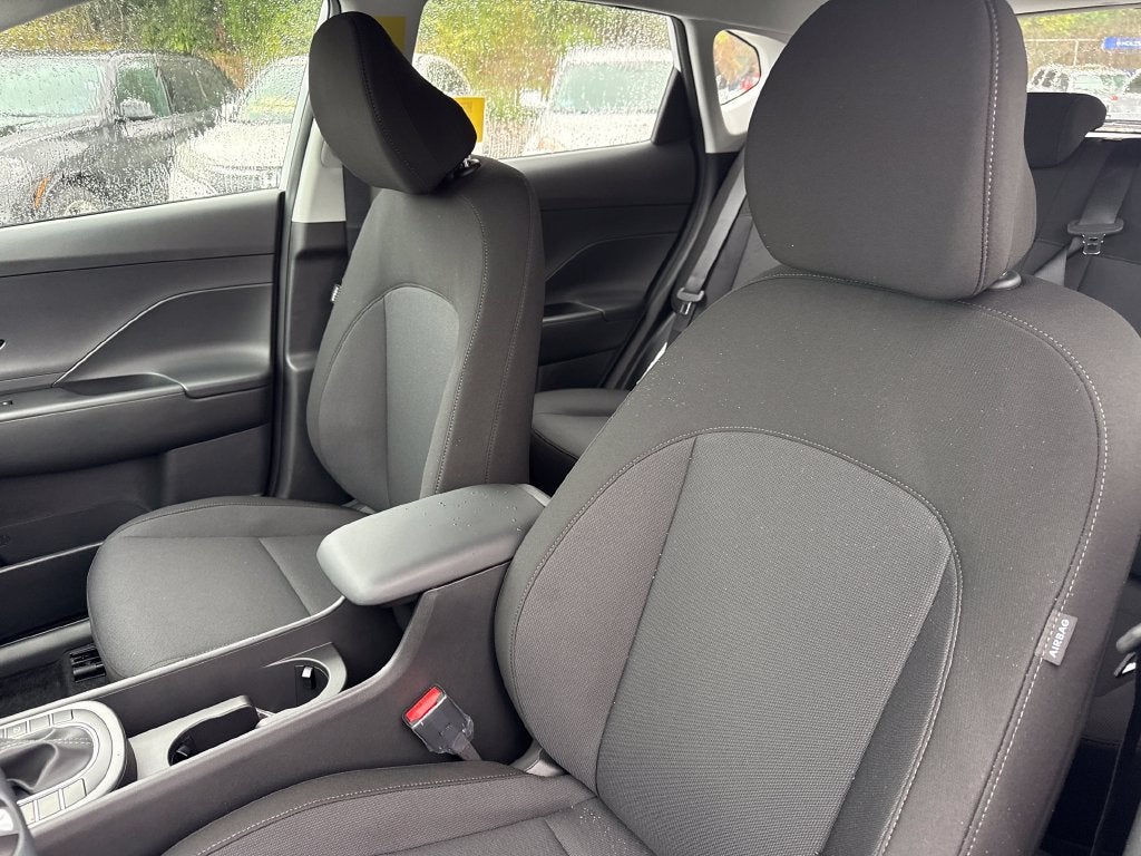 2027 Hyundai KONA SE