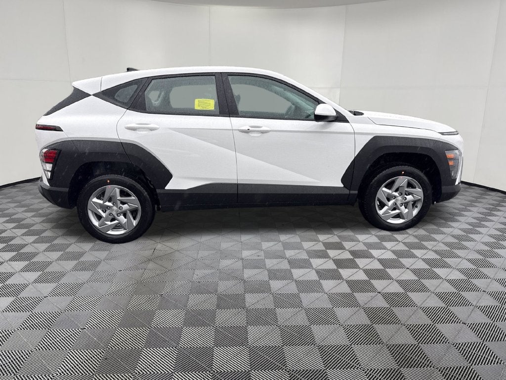 2027 Hyundai KONA SE