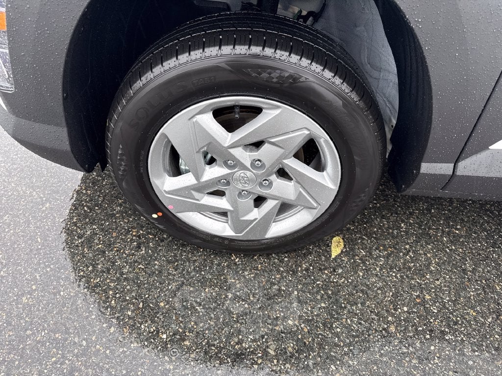 2027 Hyundai KONA SE