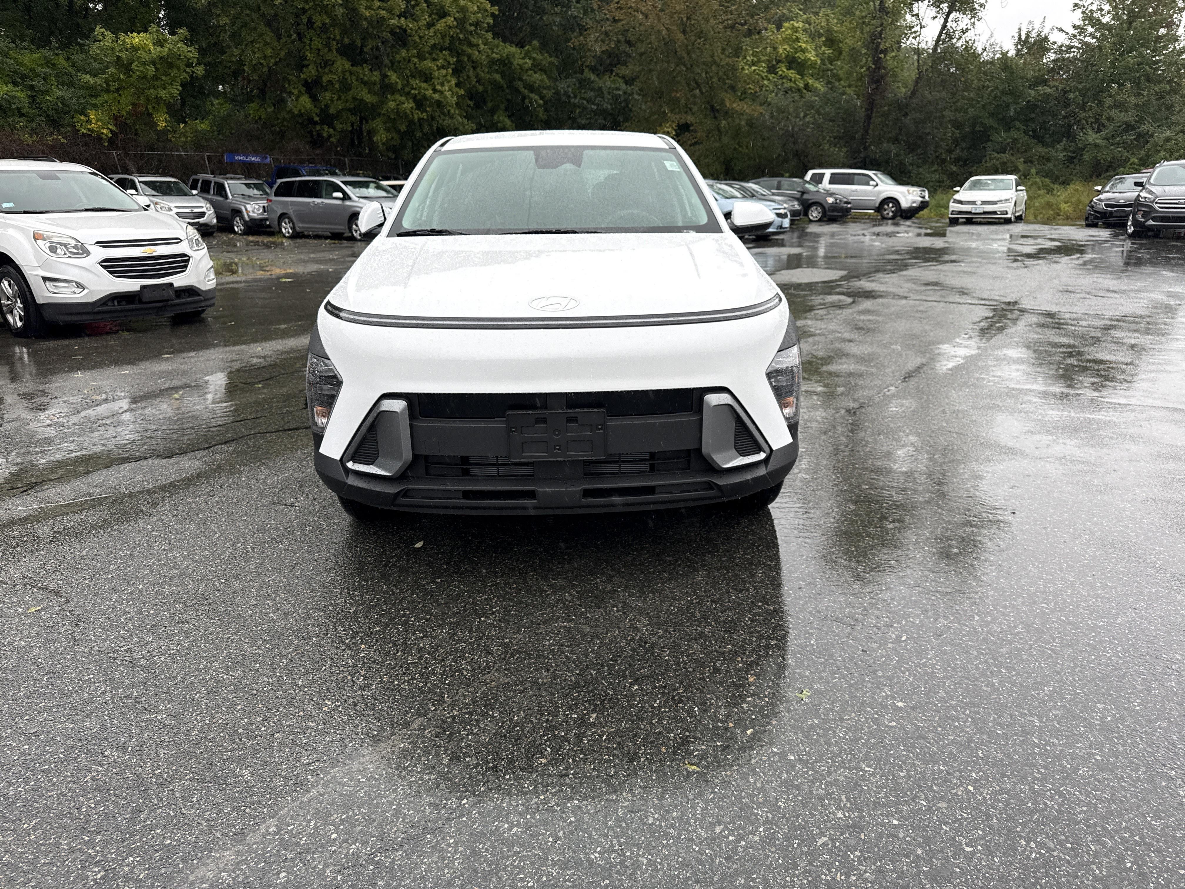 2027 Hyundai KONA SE