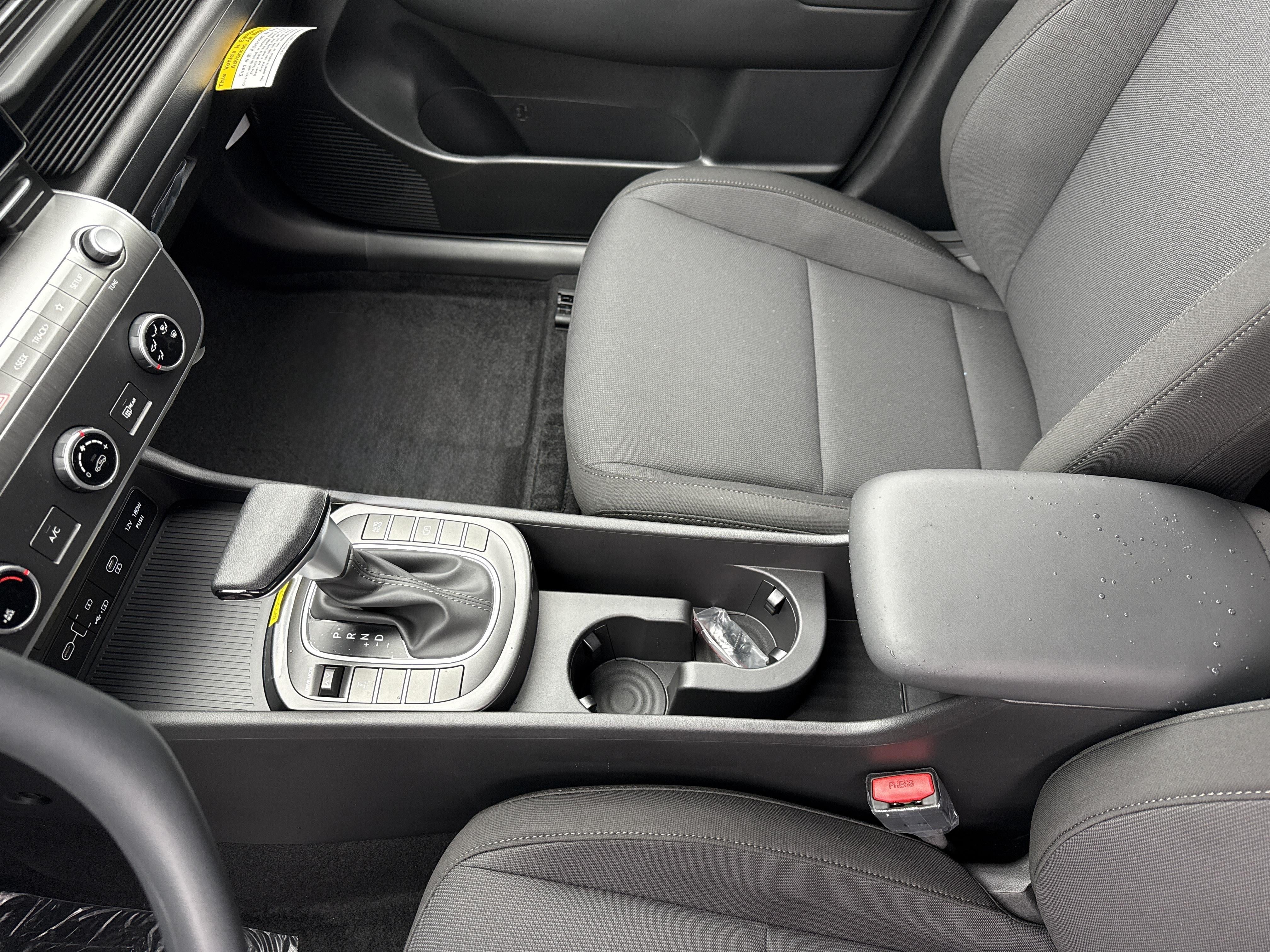 2027 Hyundai KONA SE