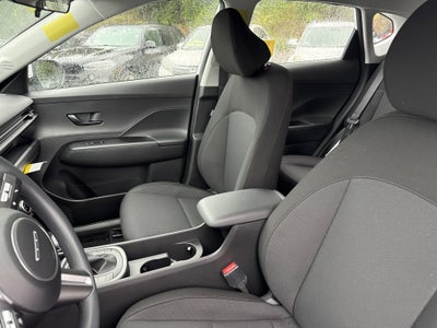 2027 Hyundai KONA SE