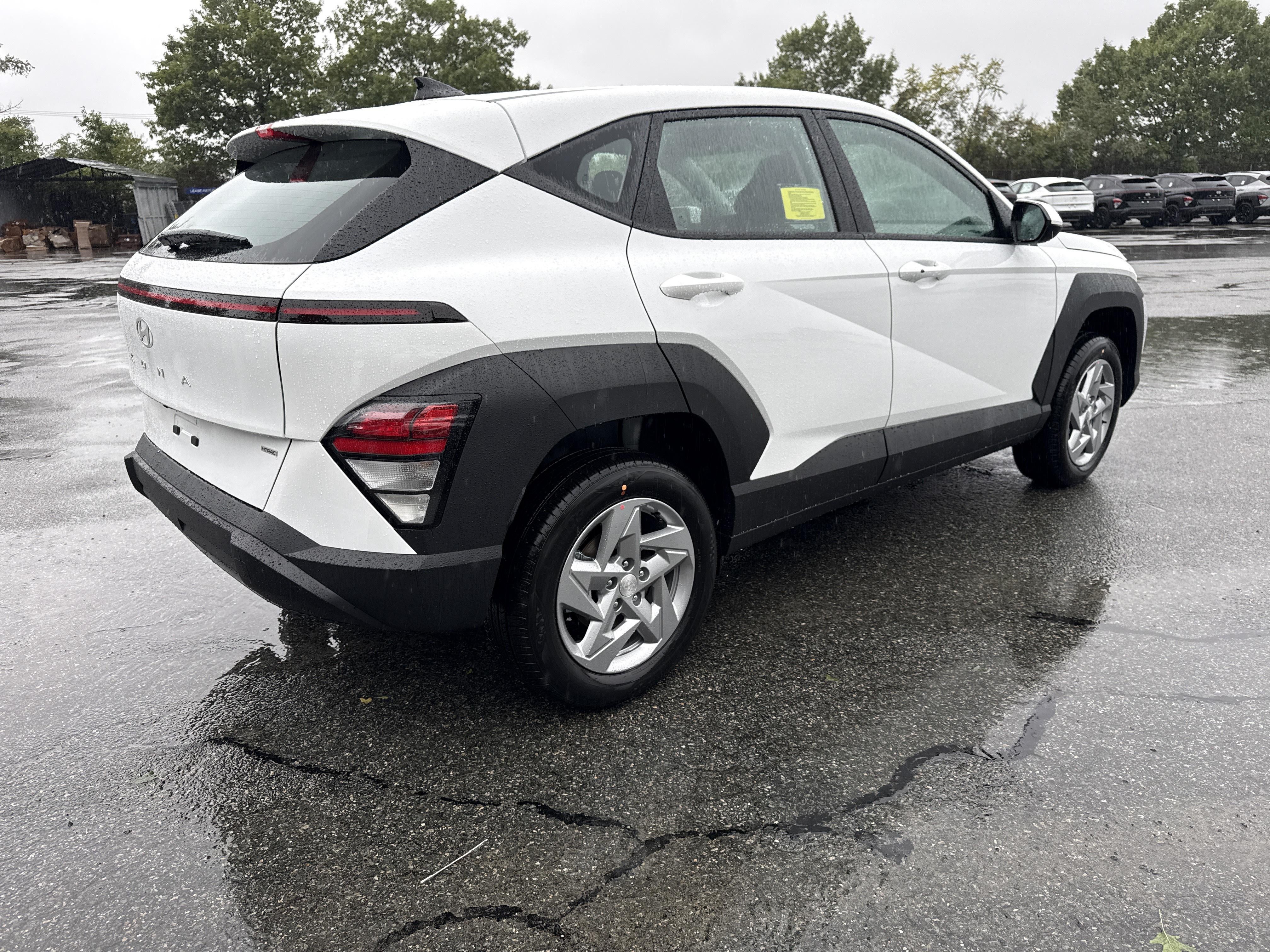 2027 Hyundai KONA SE