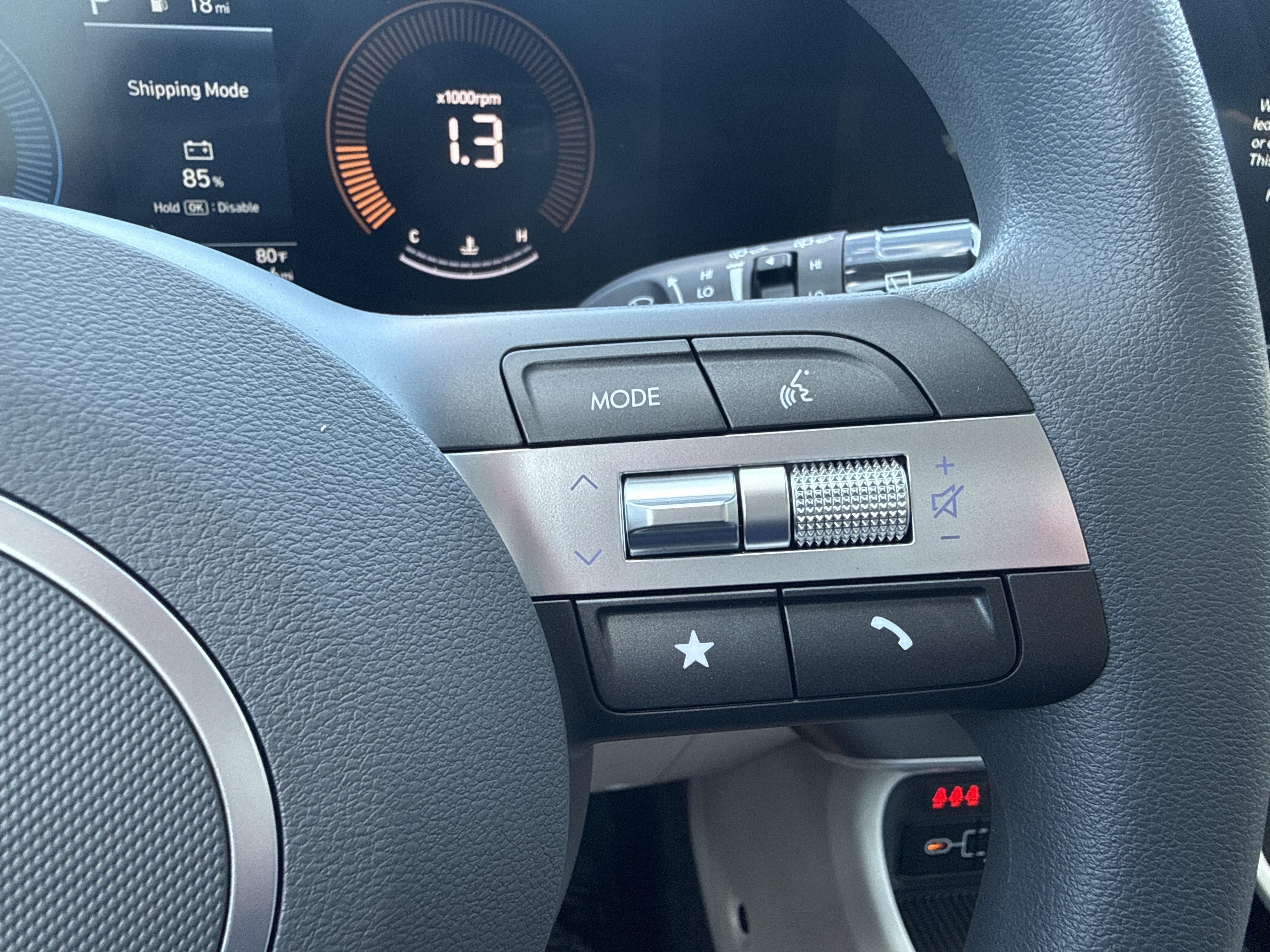 2027 Hyundai KONA SE