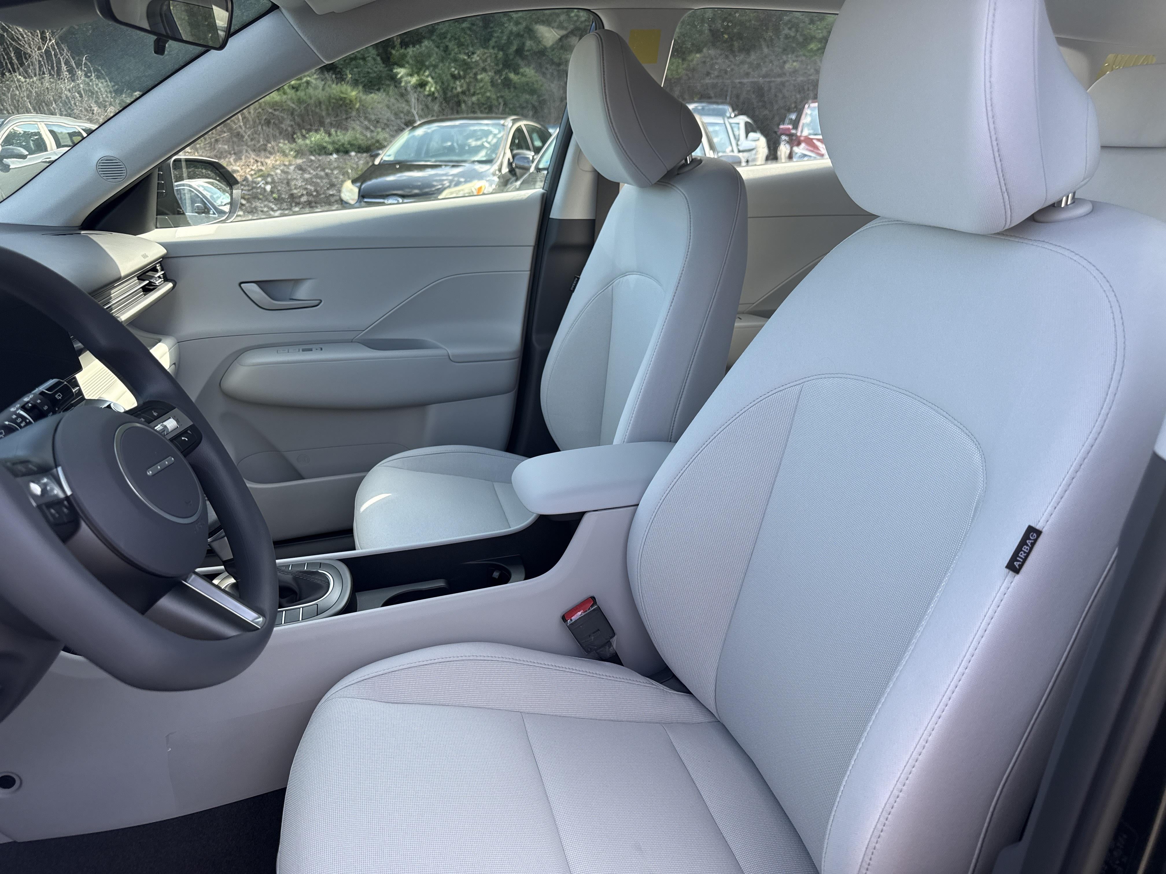 2027 Hyundai KONA SE