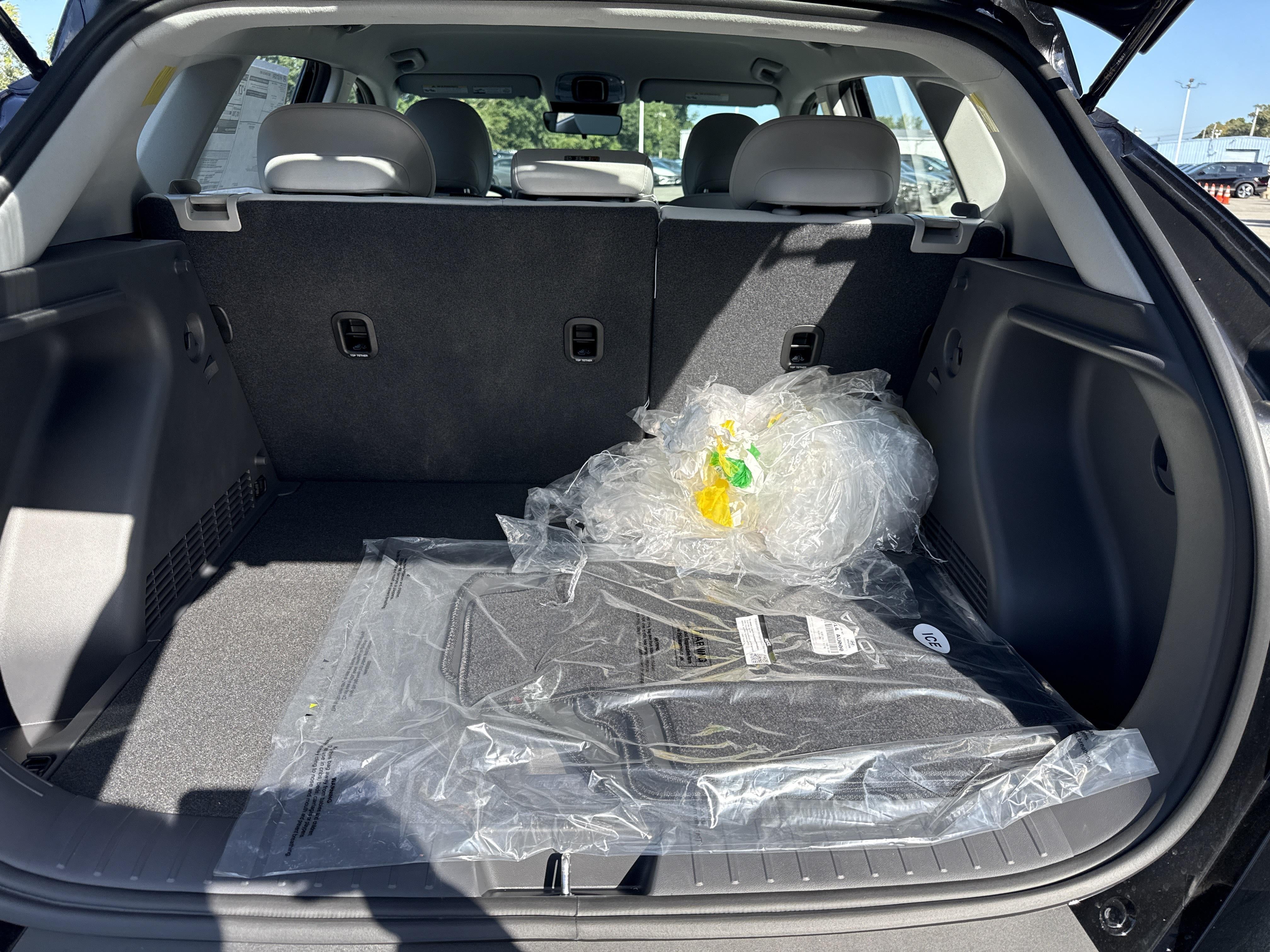 2027 Hyundai KONA SE