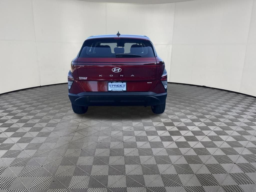 2025 Hyundai KONA SE