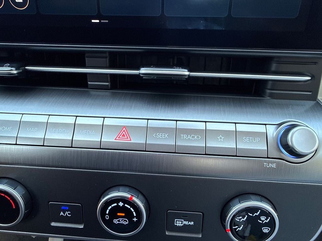 2027 Hyundai KONA SE
