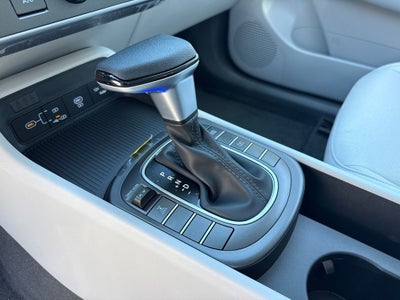 2027 Hyundai KONA SE