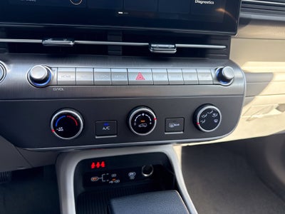2027 Hyundai KONA SE