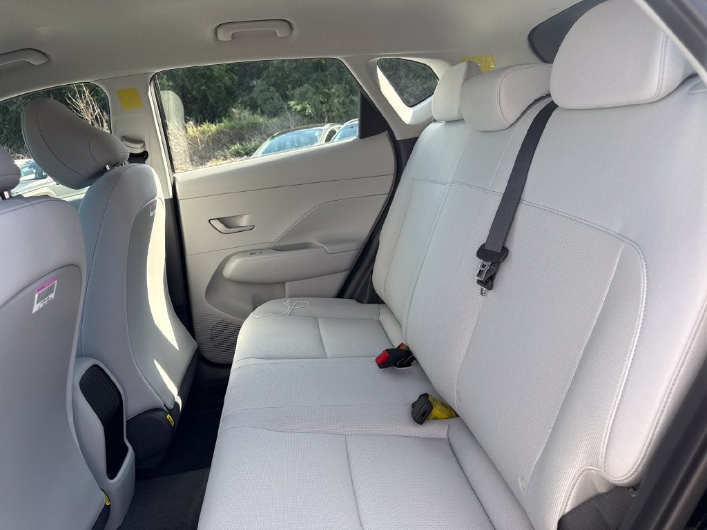 2027 Hyundai KONA SE