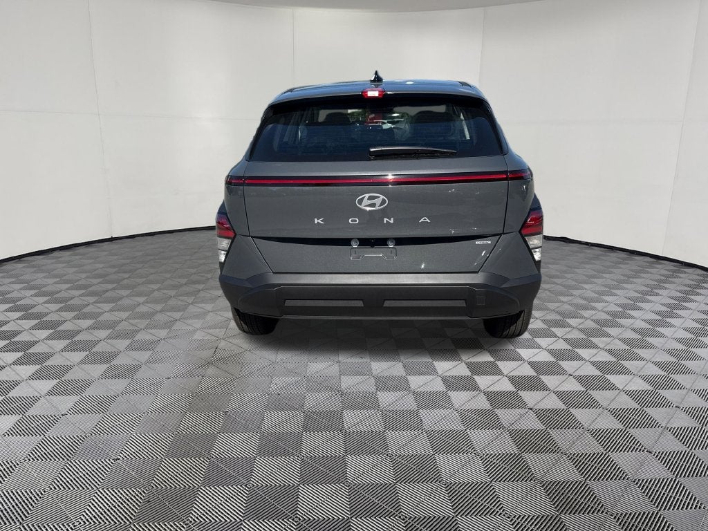 2027 Hyundai KONA SE