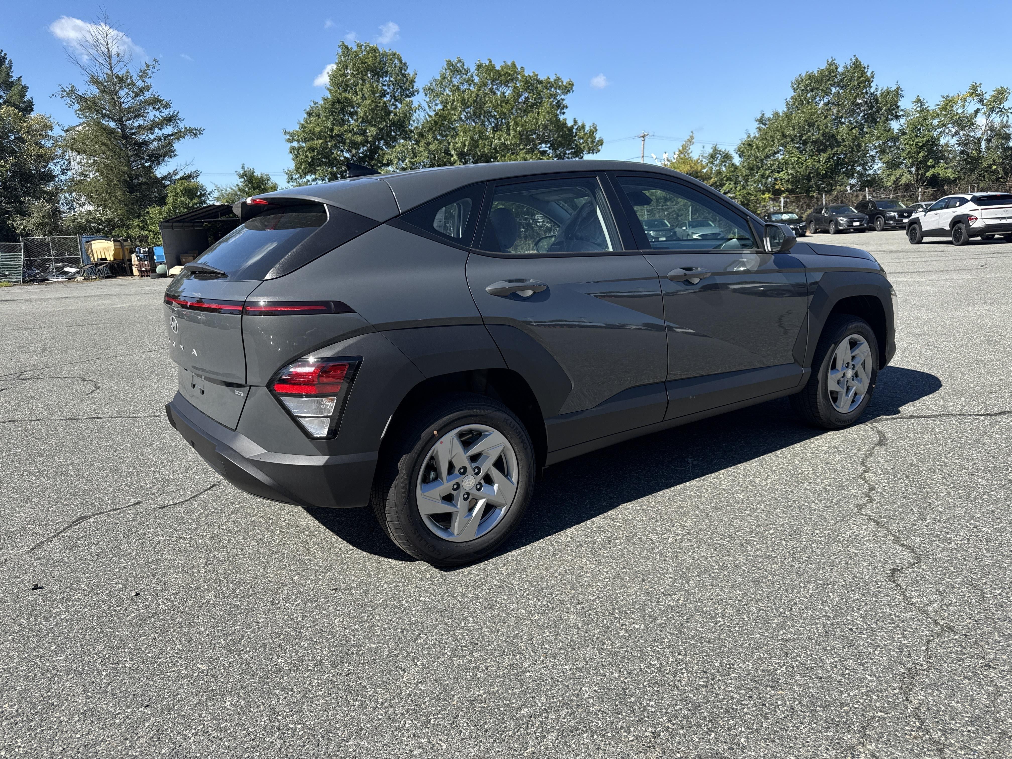 2027 Hyundai KONA SE