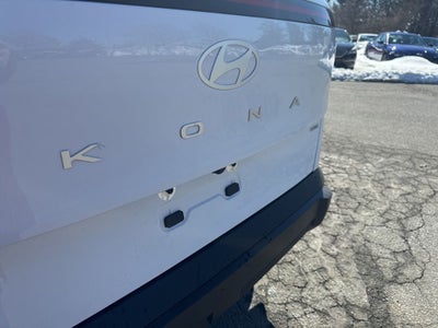 2026 Hyundai KONA SE