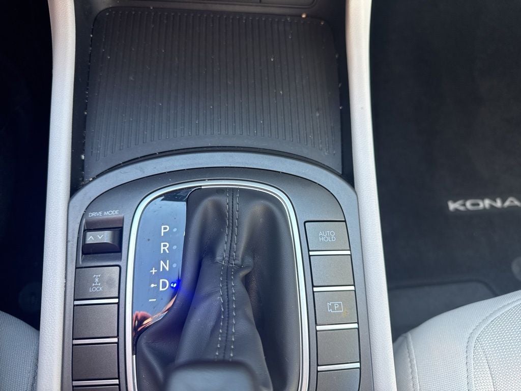 2026 Hyundai KONA SE