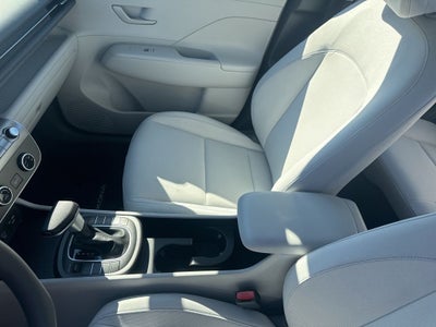 2026 Hyundai KONA SE