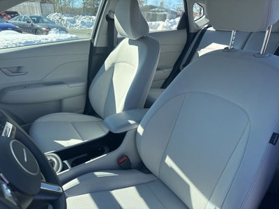 2026 Hyundai KONA SE