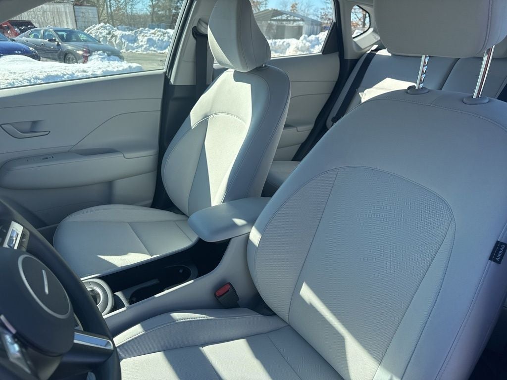 2026 Hyundai KONA SE