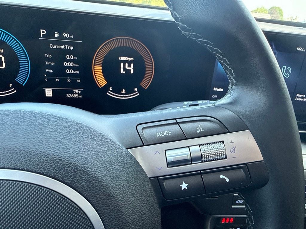 2025 Hyundai KONA SEL
