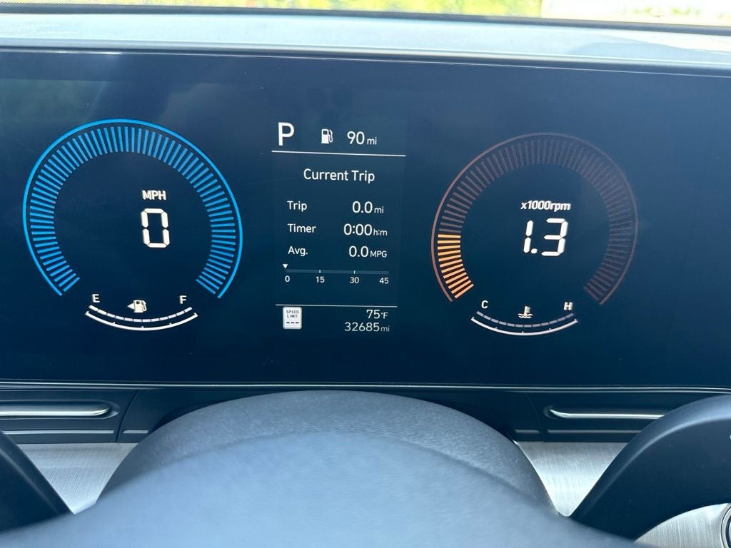 2025 Hyundai KONA SEL