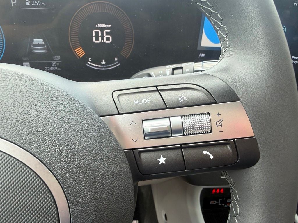 2025 Hyundai KONA SEL