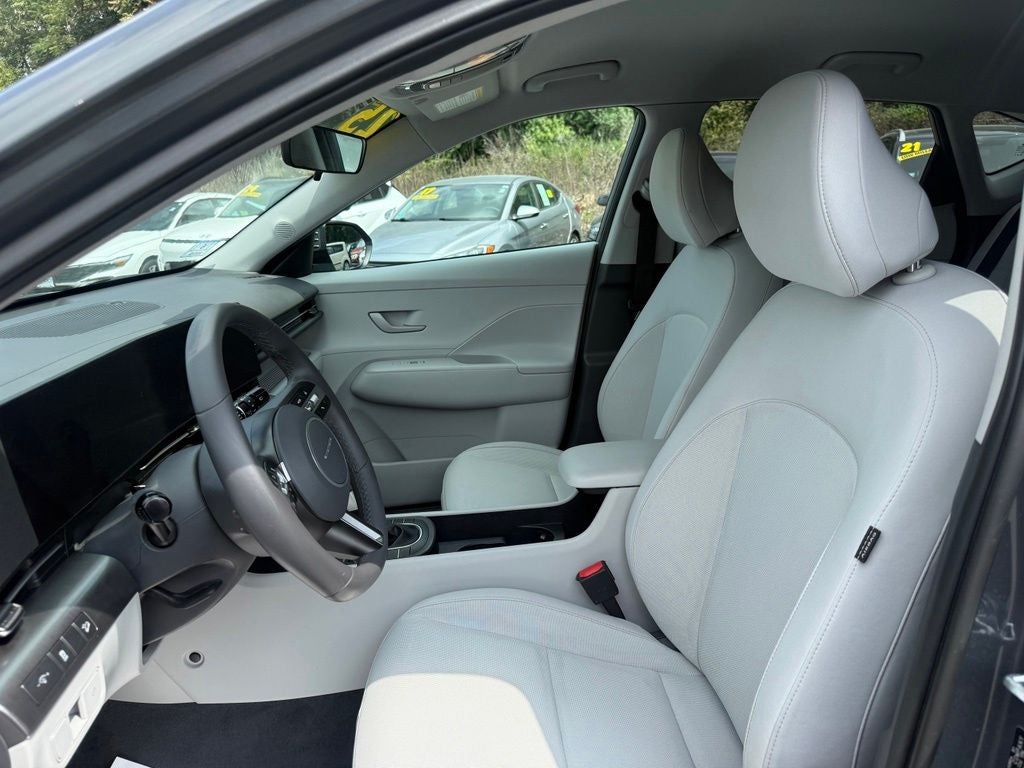 2025 Hyundai KONA SEL