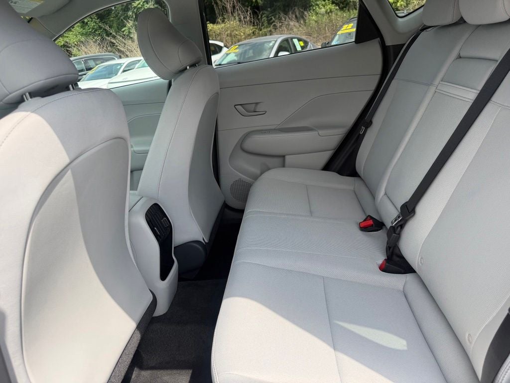 2025 Hyundai KONA SEL