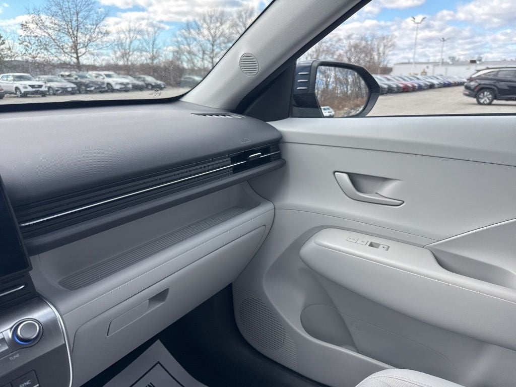 2024 Hyundai KONA SEL