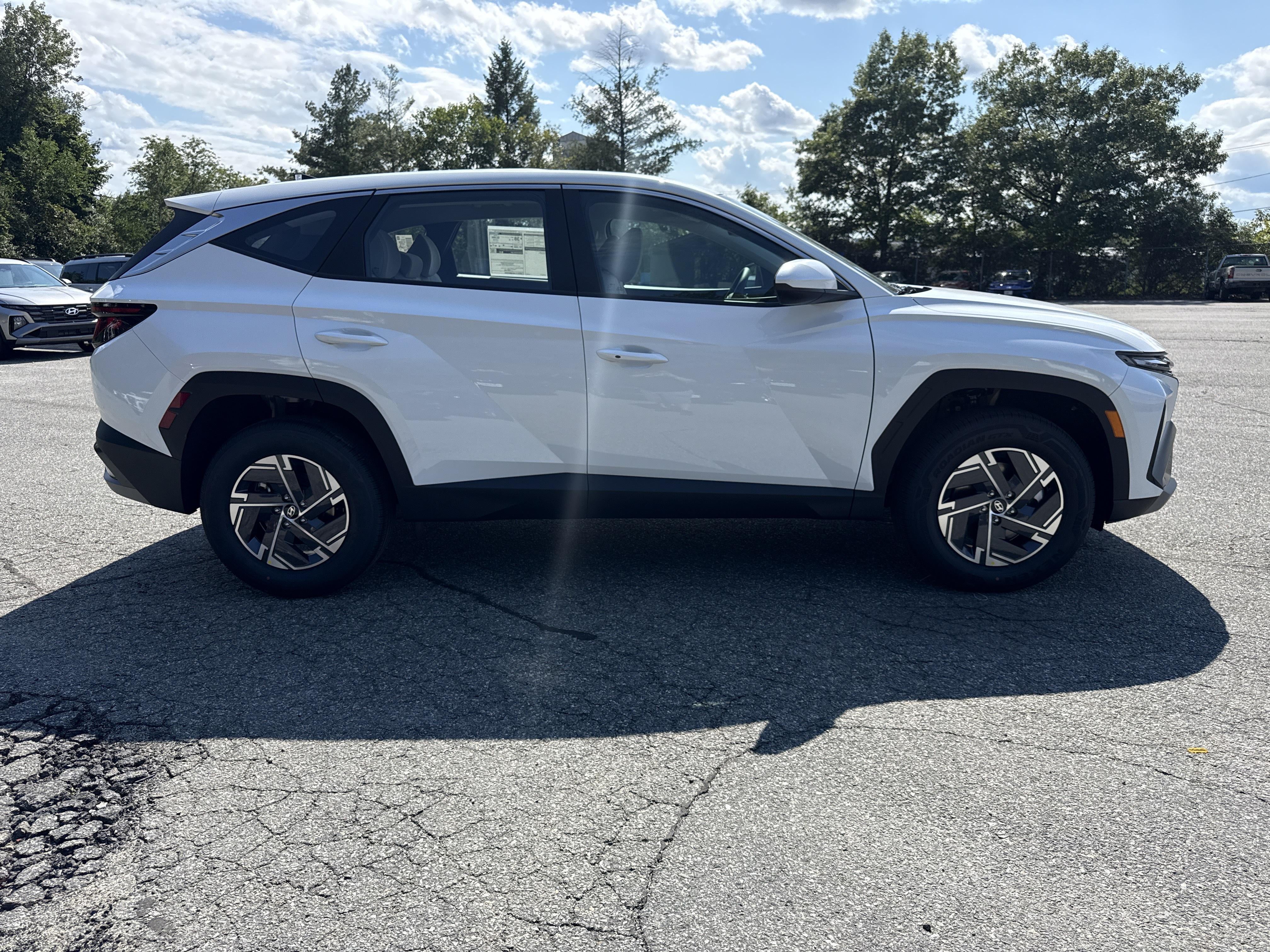 2026 Hyundai TUCSON HYBRID Blue SE