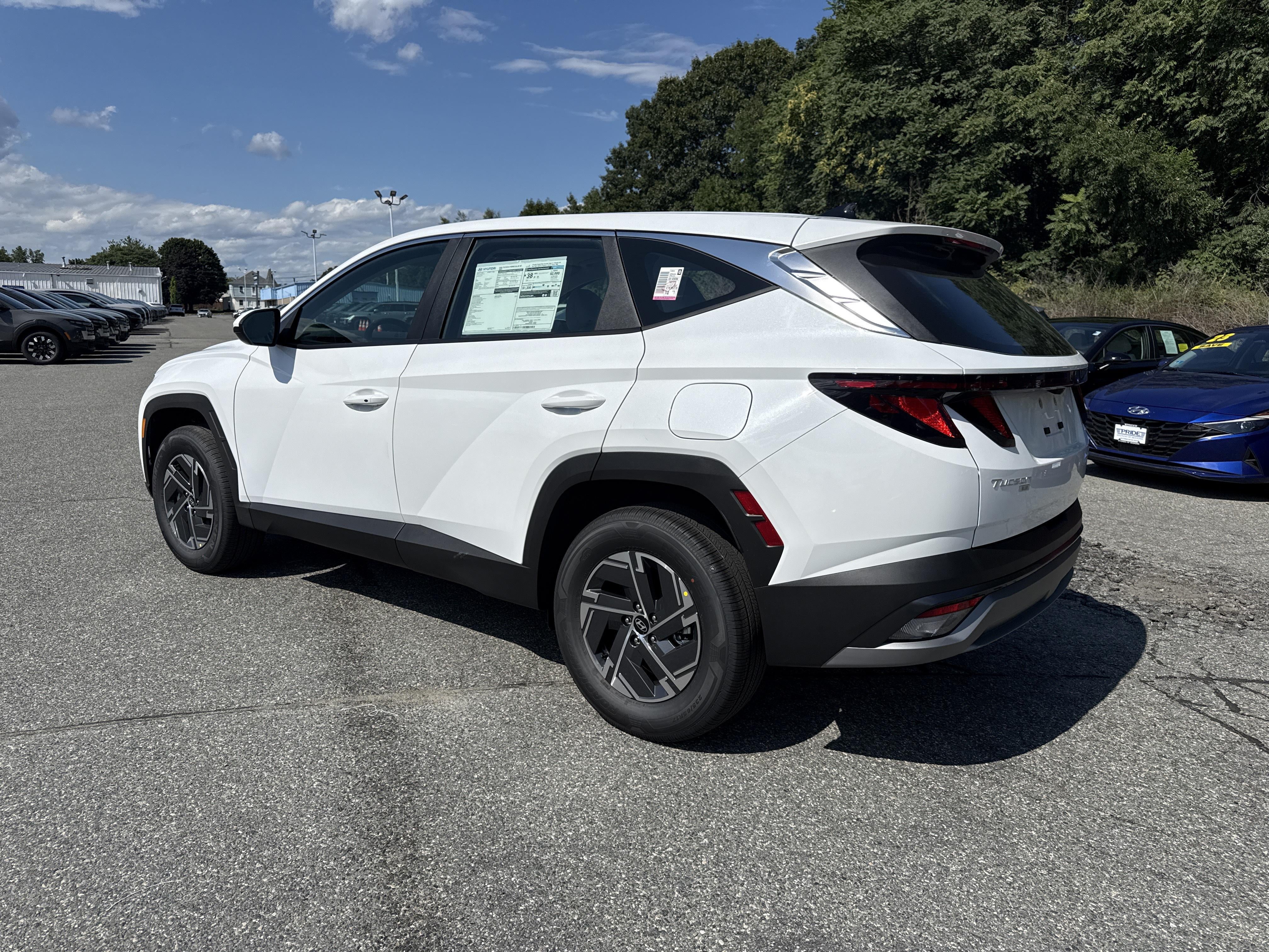 2026 Hyundai TUCSON HYBRID Blue SE
