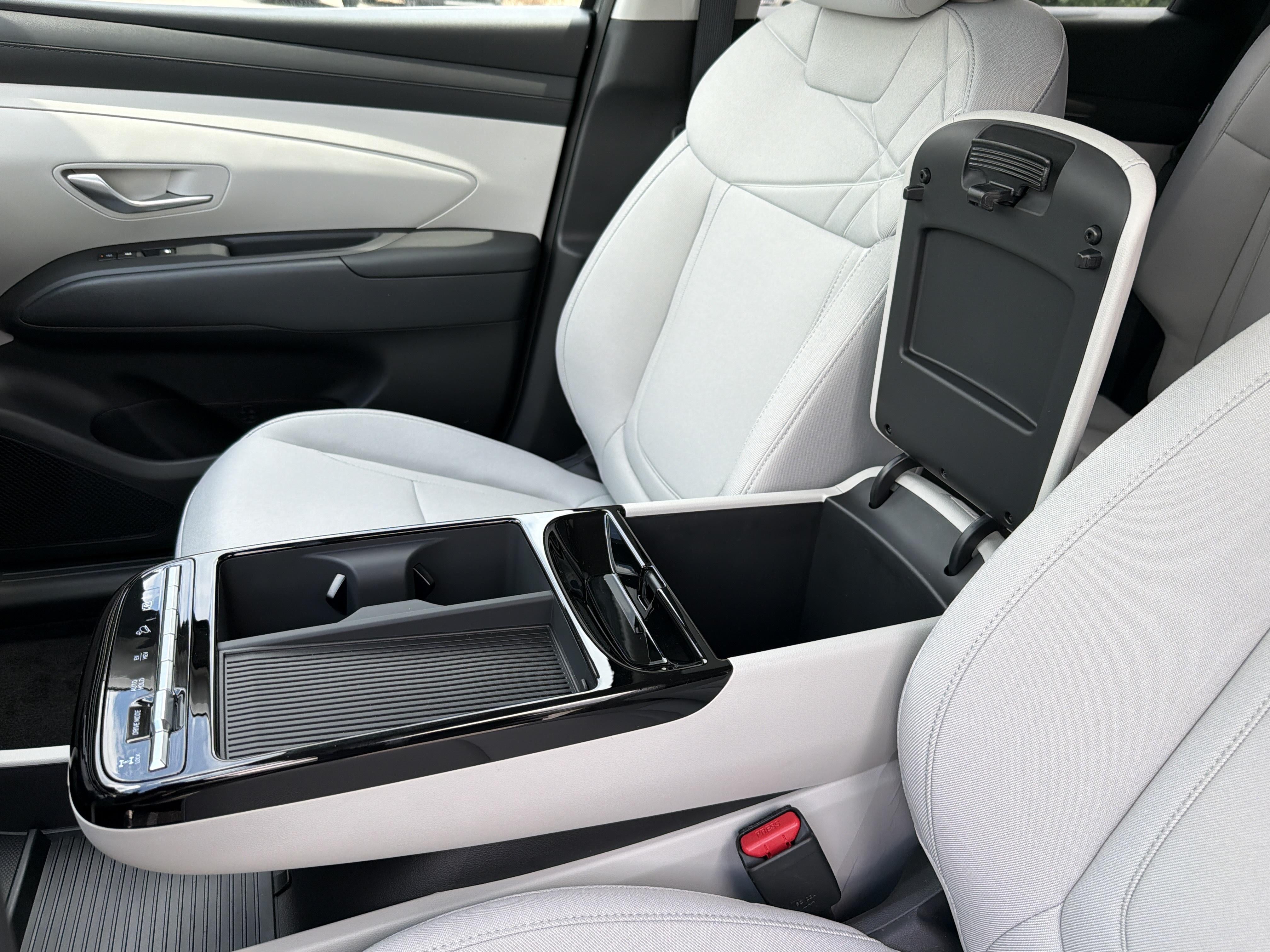2026 Hyundai TUCSON PLUG-IN HYBRID SEL