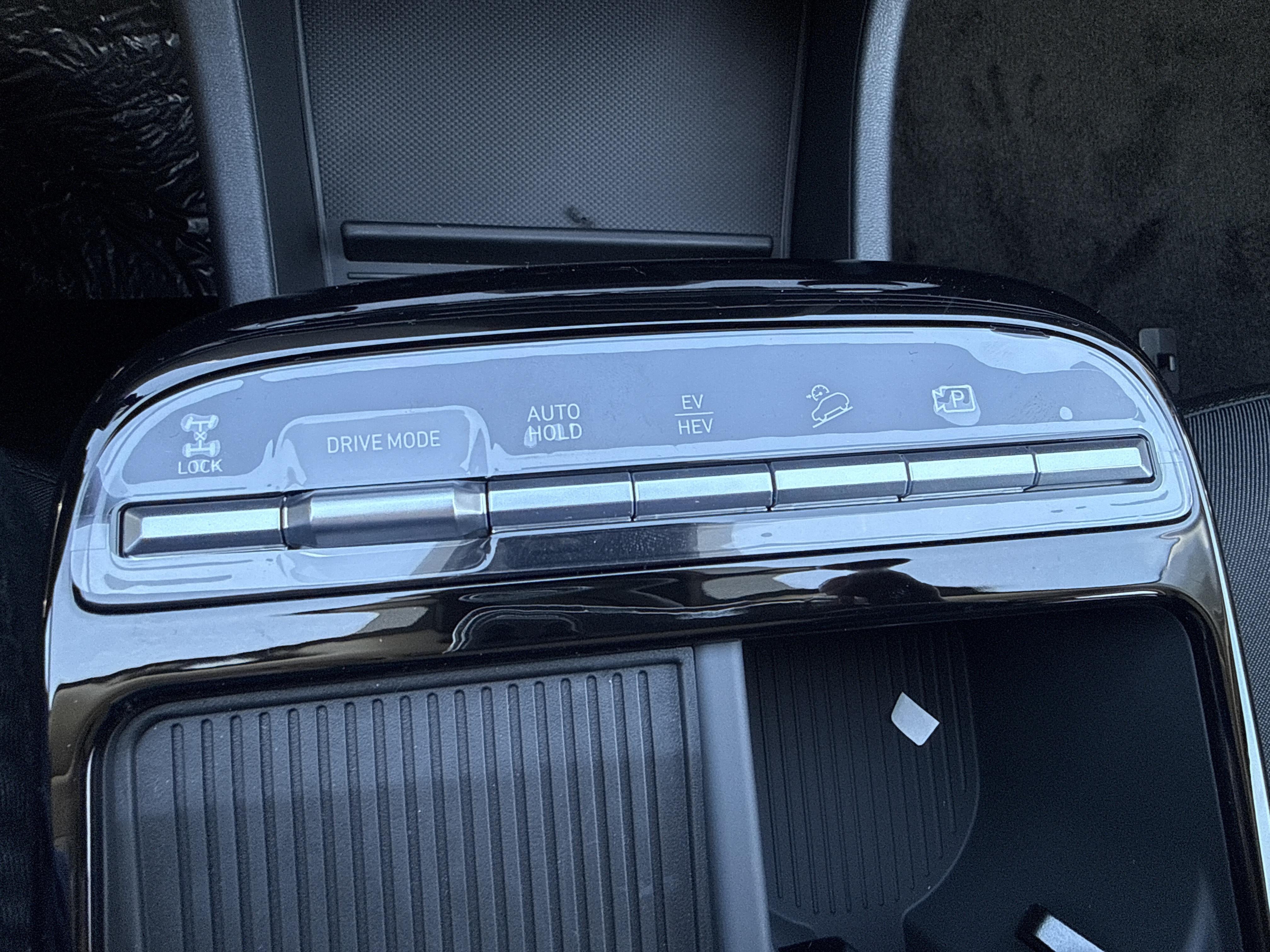2026 Hyundai TUCSON PLUG-IN HYBRID SEL