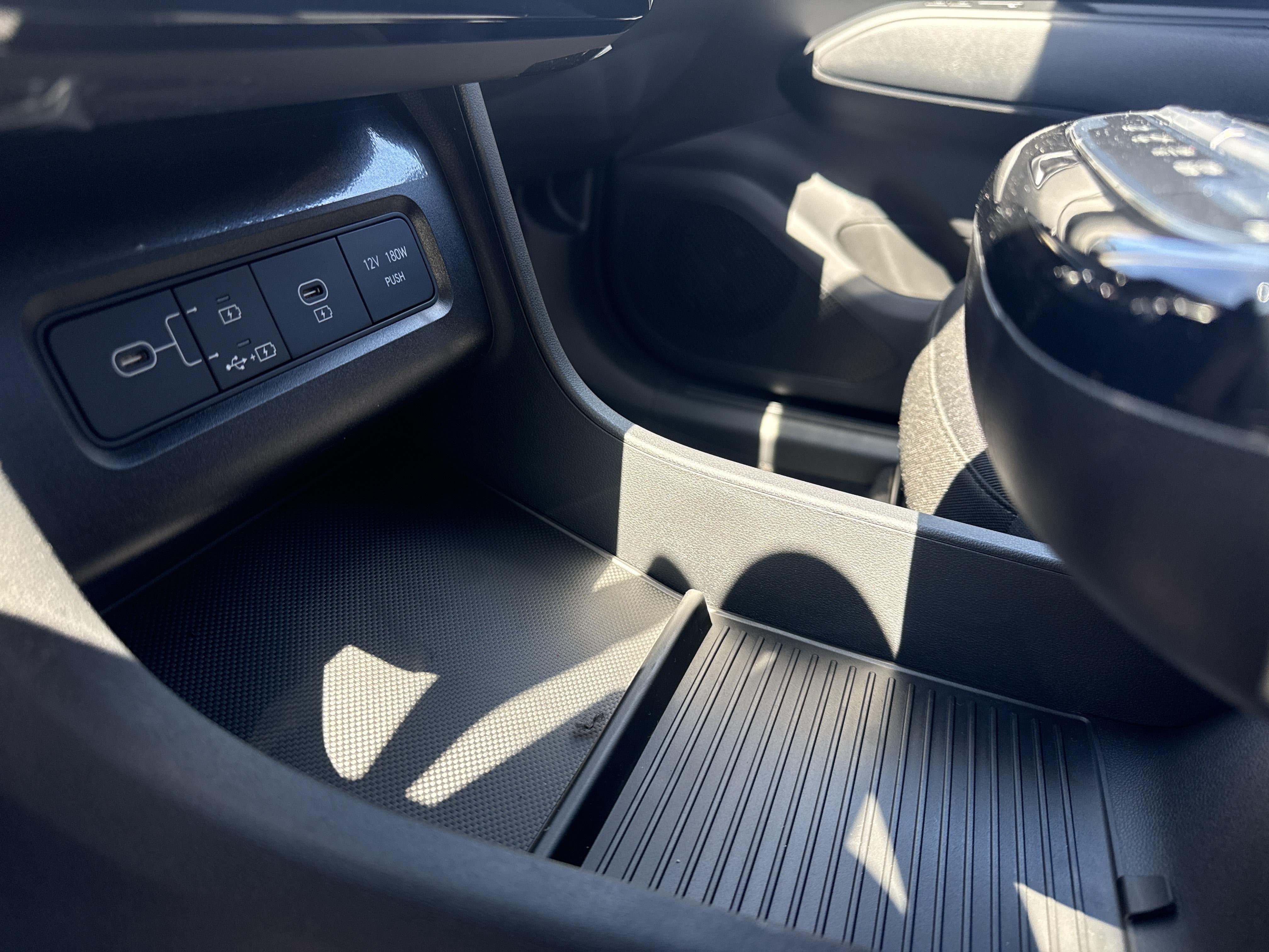 2026 Hyundai TUCSON PLUG-IN HYBRID SEL