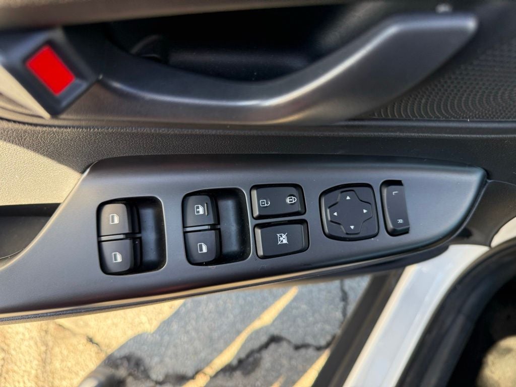 2023 Hyundai KONA SE