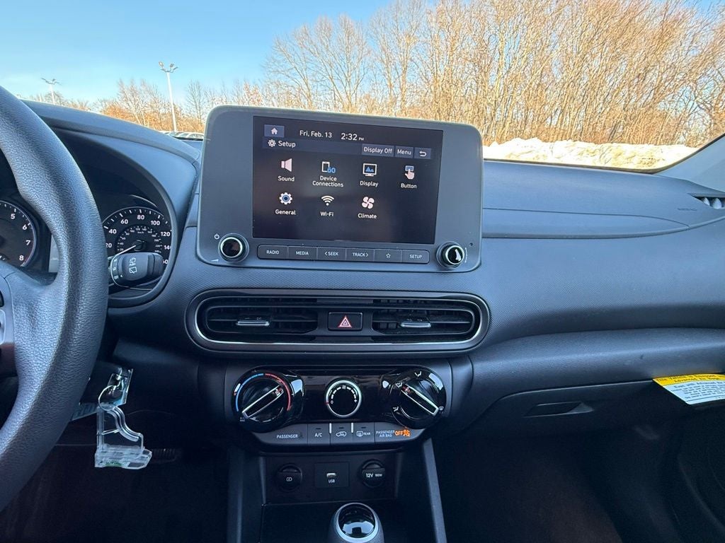 2023 Hyundai KONA SE