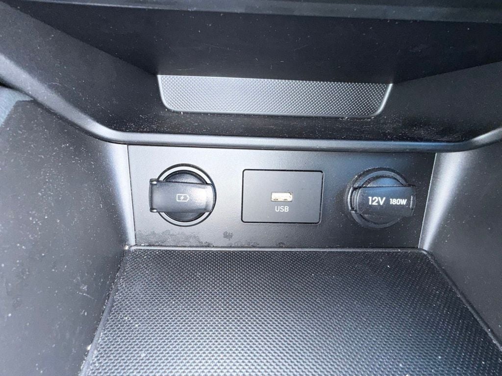 2023 Hyundai KONA SE