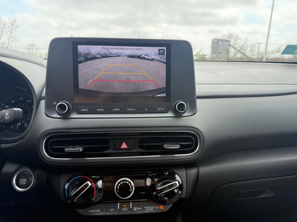 2023 Hyundai KONA SEL