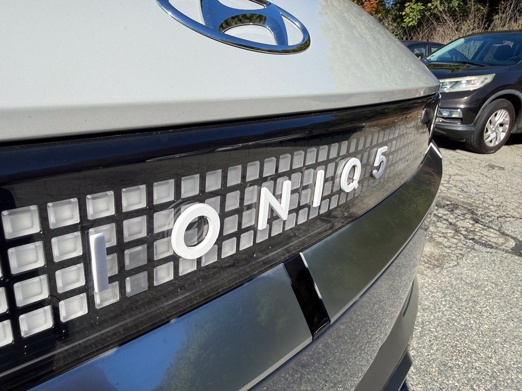 2024 Hyundai IONIQ 5 Limited