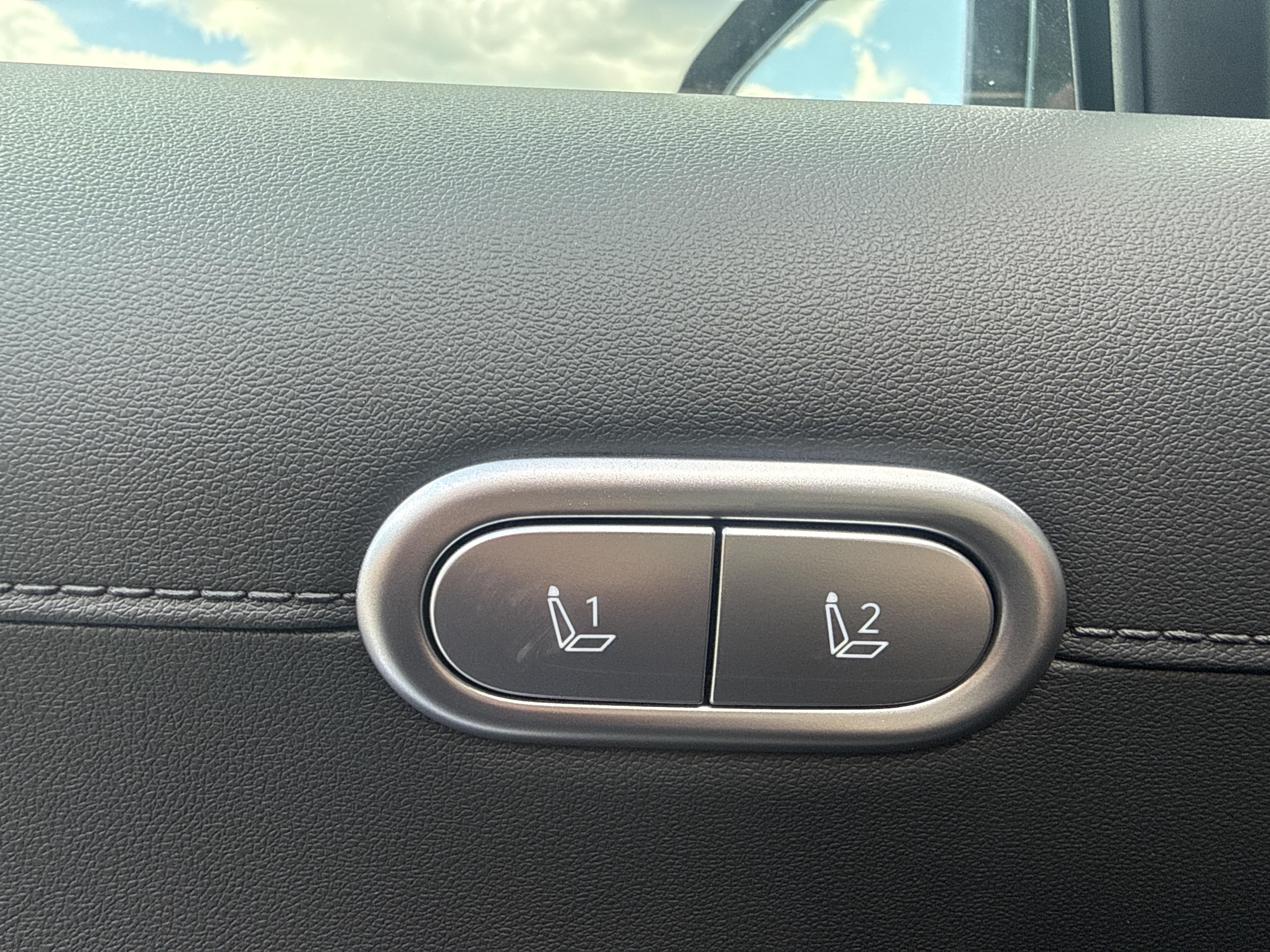 2027 Hyundai PALISADE HYBRID SEL Premium 8 Passenger