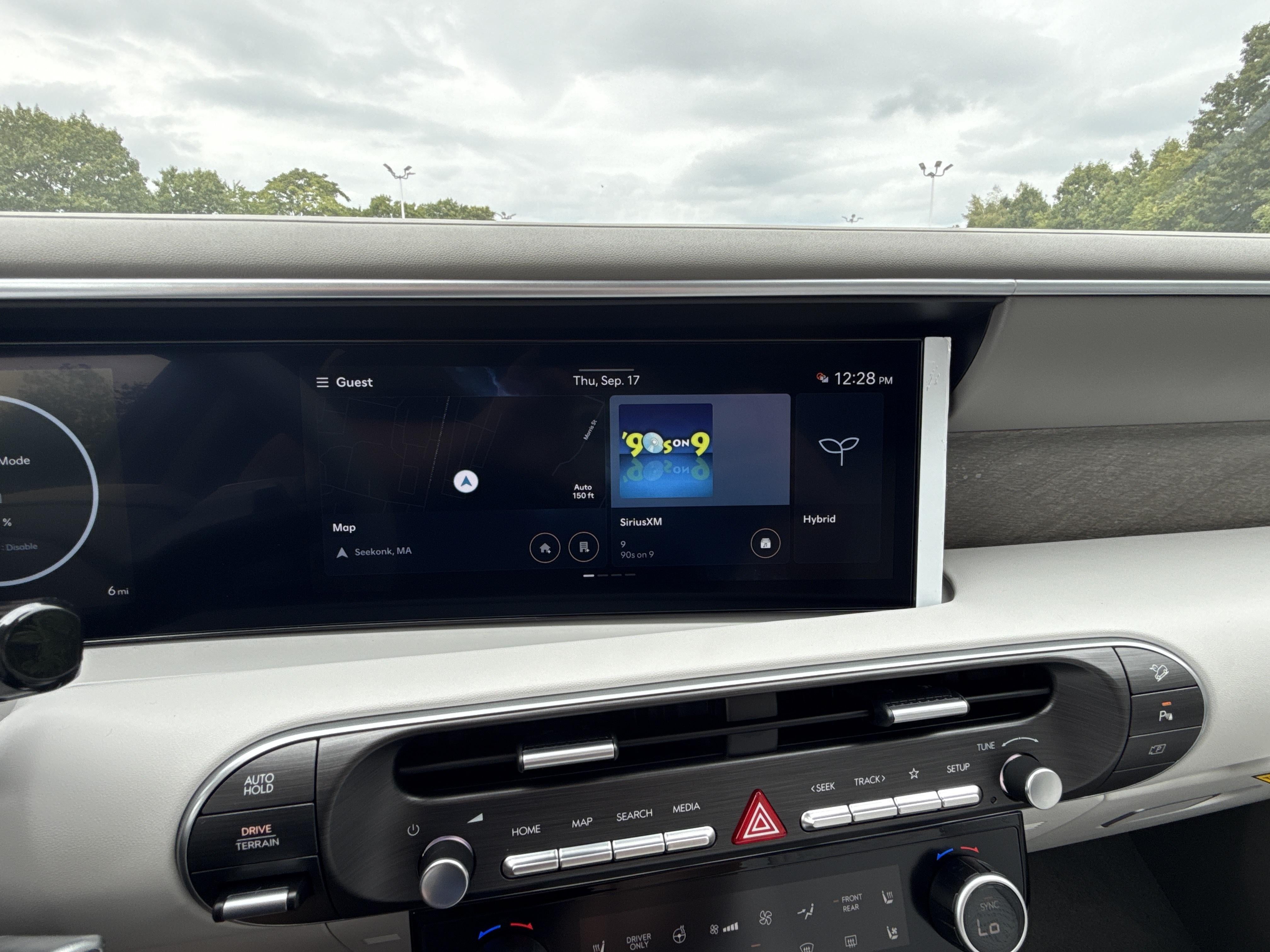 2027 Hyundai PALISADE HYBRID SEL Premium 7 Passenger