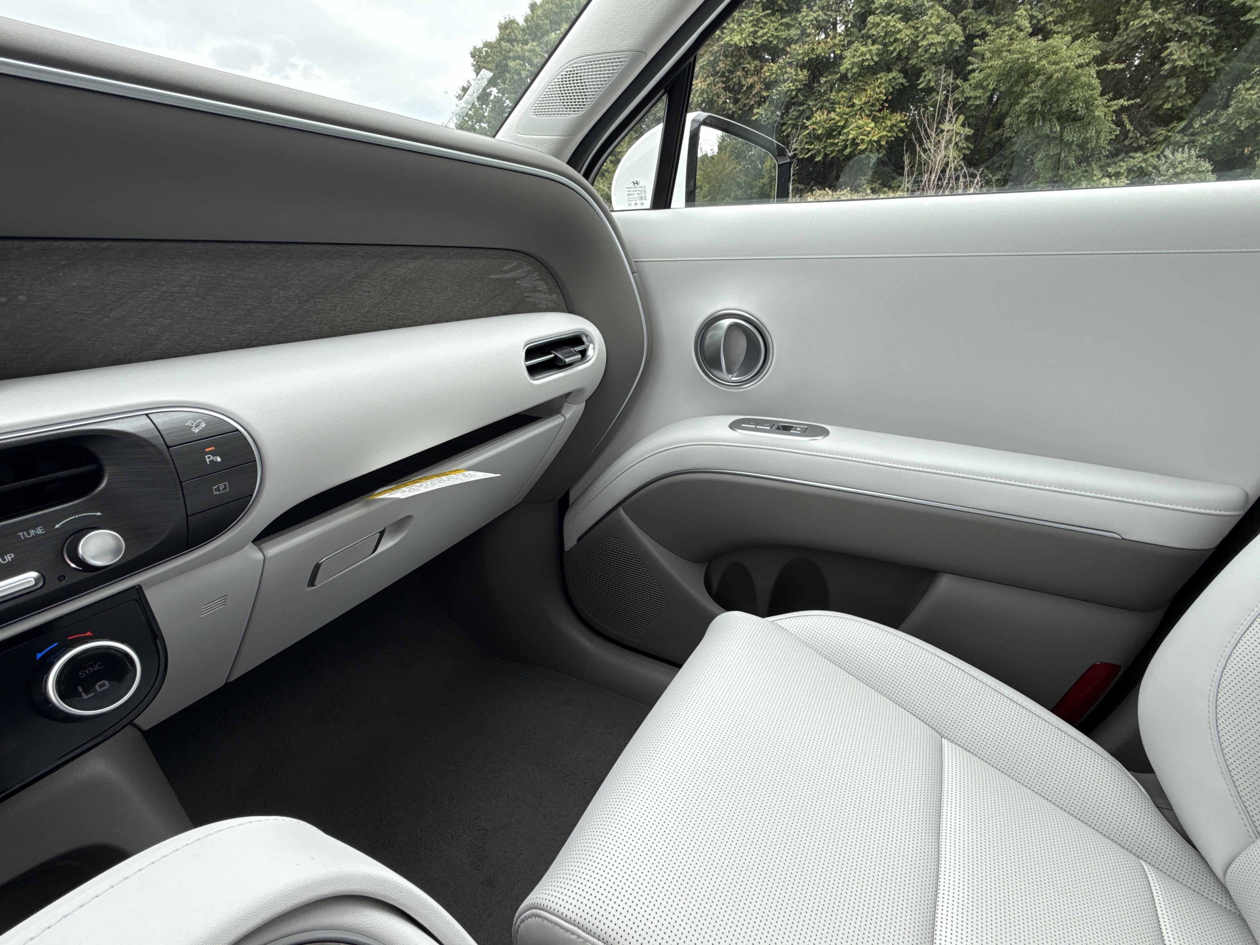 2027 Hyundai PALISADE HYBRID SEL Premium 7 Passenger