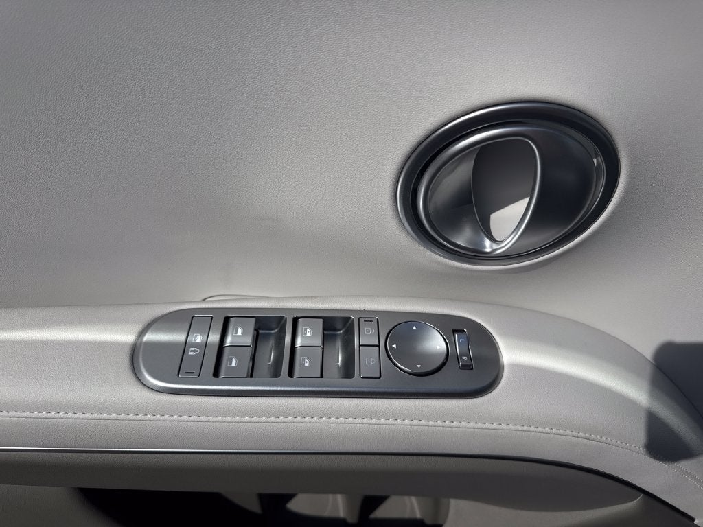 2026 Hyundai PALISADE HYBRID SEL 7 Passenger