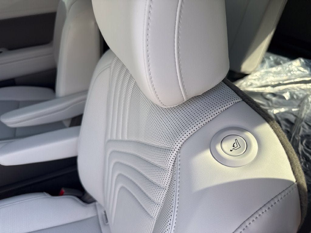2026 Hyundai PALISADE HYBRID SEL 7 Passenger