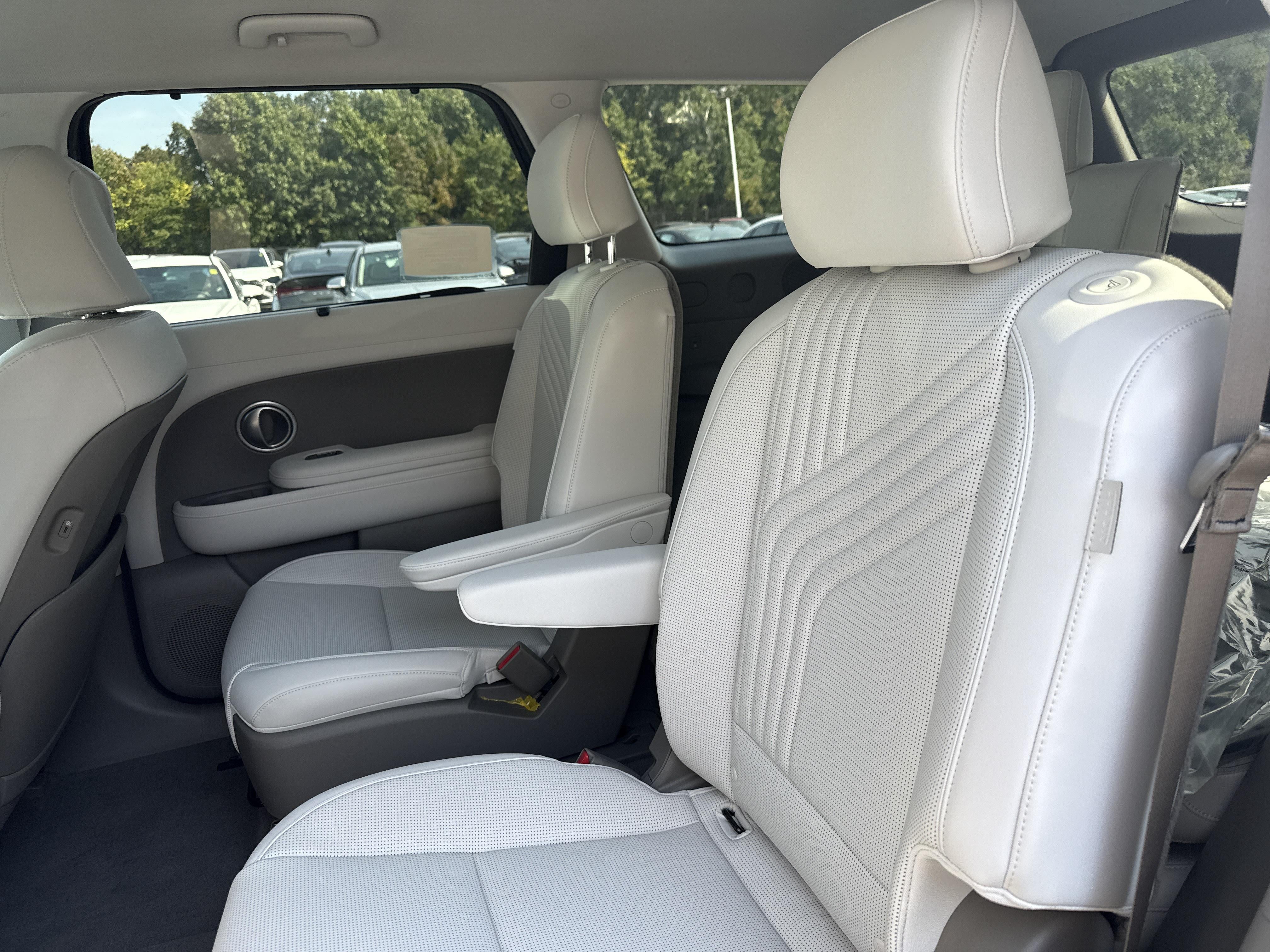 2026 Hyundai PALISADE HYBRID SEL 7 Passenger