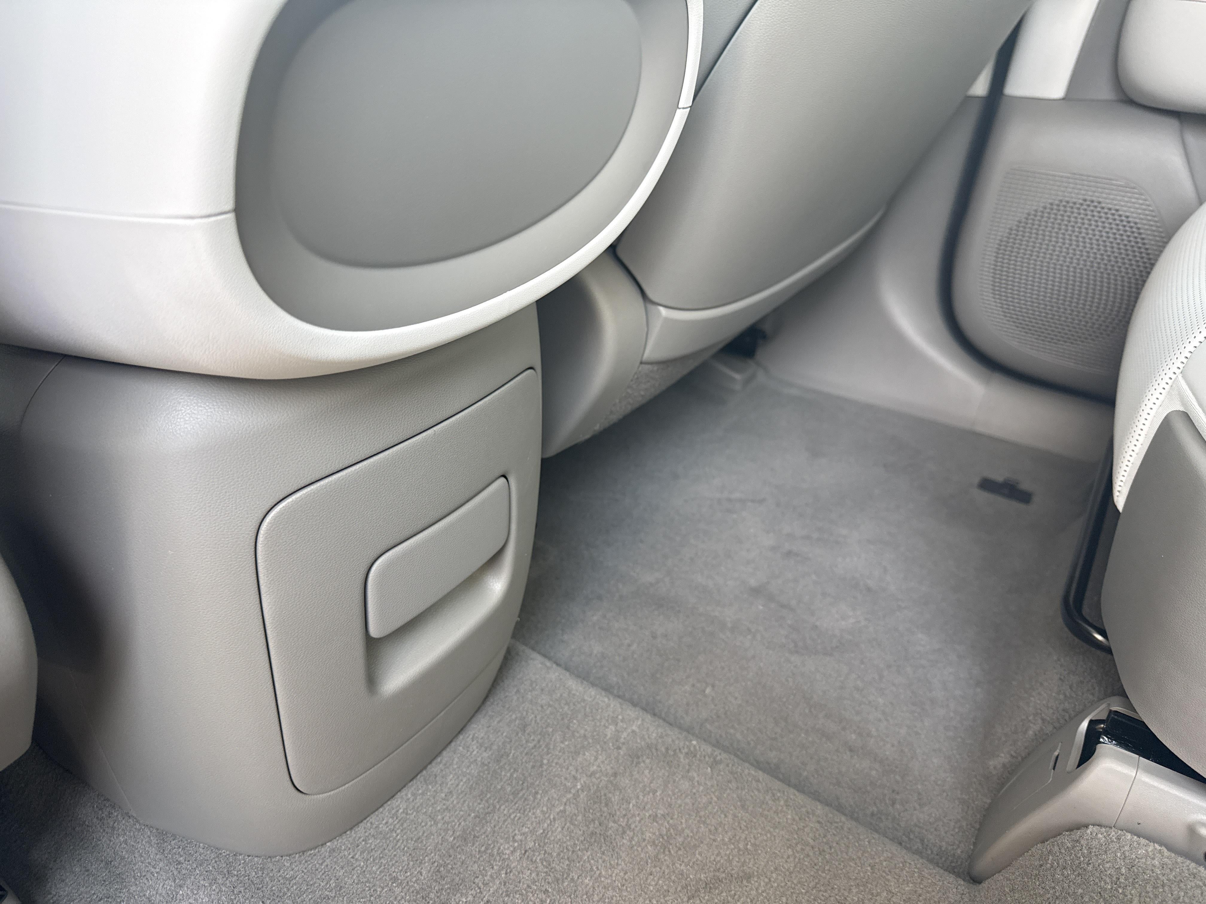 2026 Hyundai PALISADE HYBRID SEL 7 Passenger