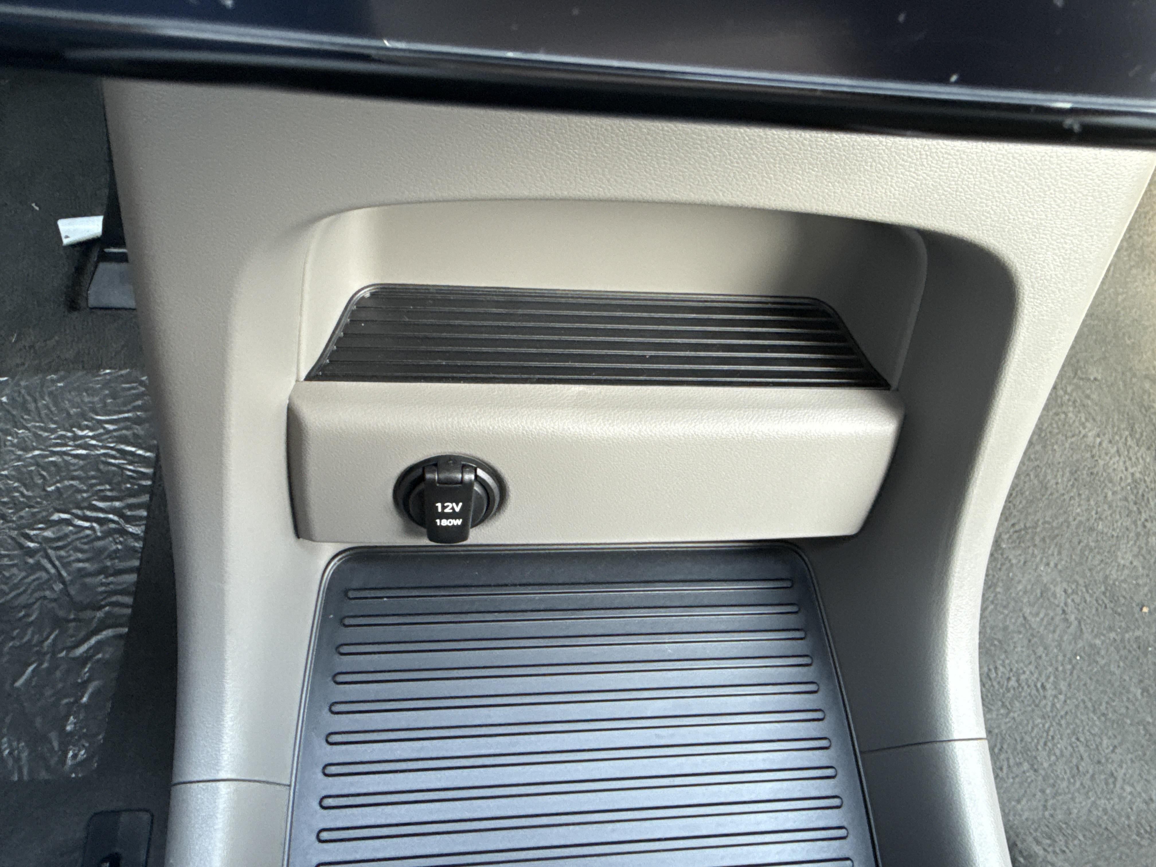 2026 Hyundai PALISADE HYBRID SEL 7 Passenger