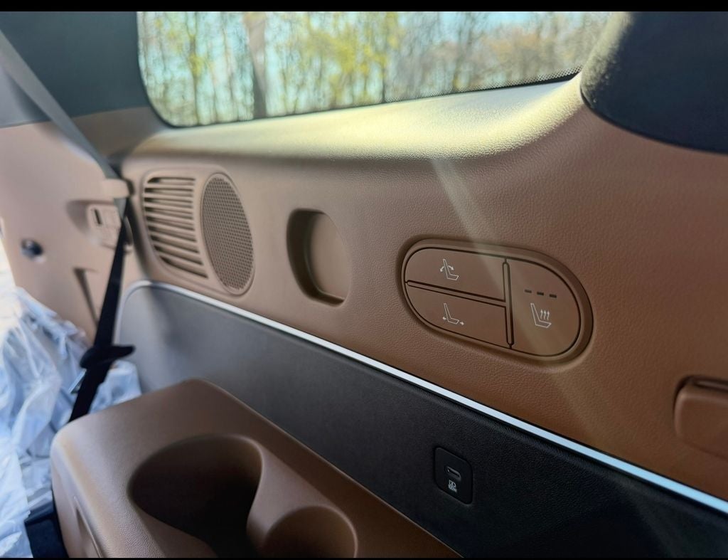 2027 Hyundai PALISADE SEL 7 Passenger